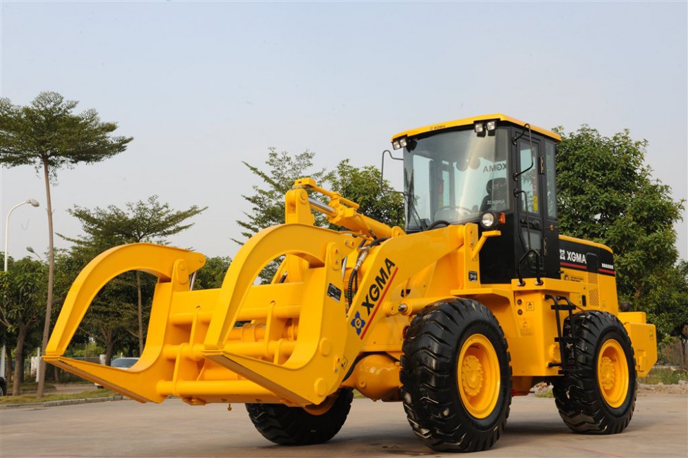 xg935h-s-zakhvatom-dlya-lesa